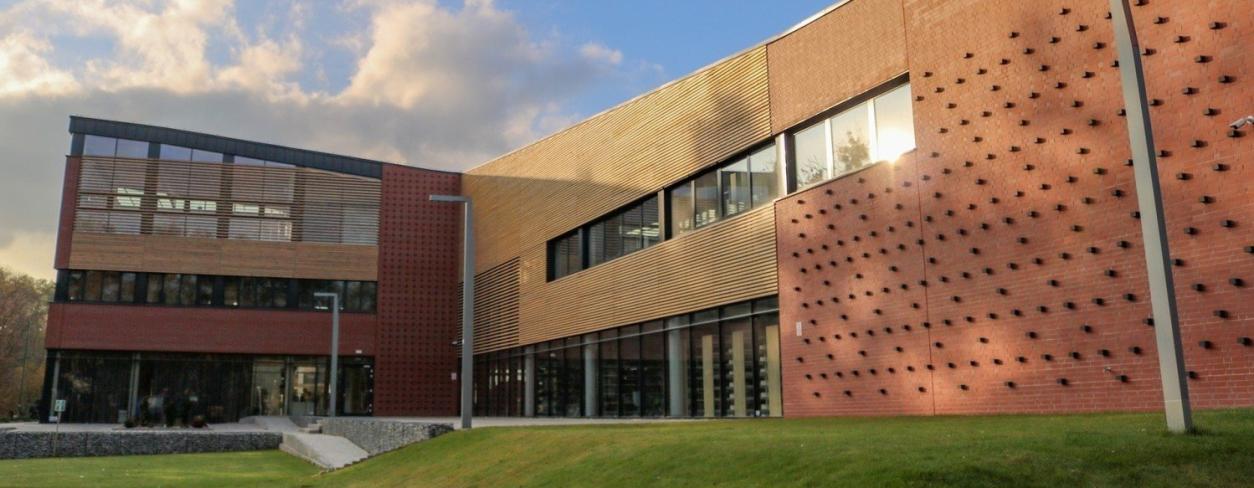  Budynek Lubiteki -Miejsko-Powiatowej Biblioteki Publicznej im. J. Lompy  w Lublińcu