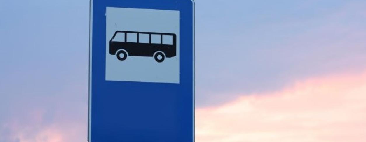 Znak drogowy D15 - przystanek autobusowy