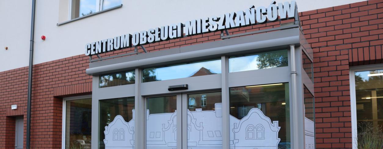 Wejście do Centrum Obsługi Mieszkańców 