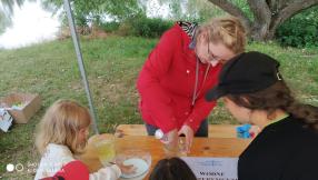 Ekologiczna edukacja w trakcie pikniku profilaktyczno-ekologicznego „Bezpieczne wakacje nad wodą”