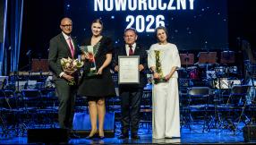 Anna Świątczak, Burmistrz Edward Maniura, Klub Jednostki Wojskowej Komandosów w Lublińcu, Zastępca burmistrza Gabriel Podbioł,  fot. Daniel Dmitriew